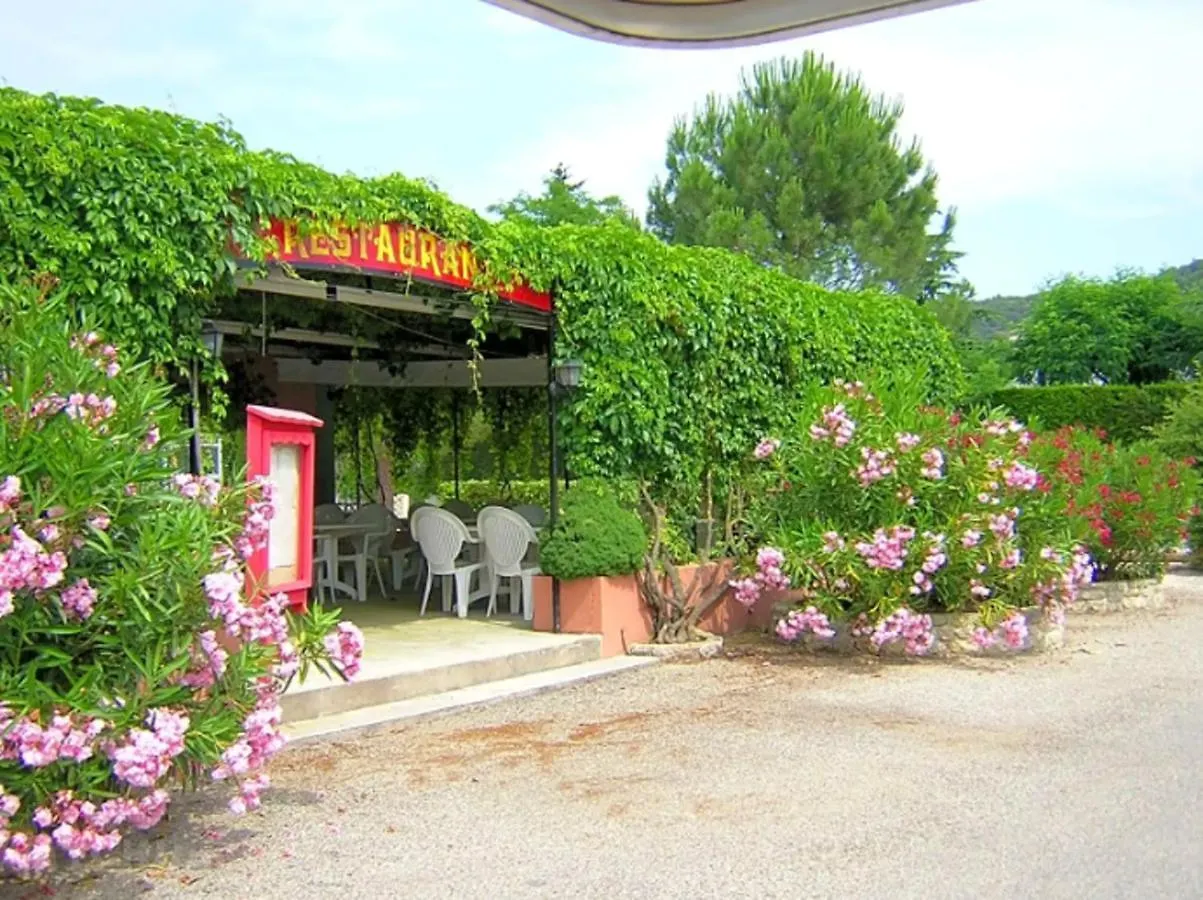 Bungalow Charmant A Sampzon Avec Piscine Partagee Et Vue Montagne