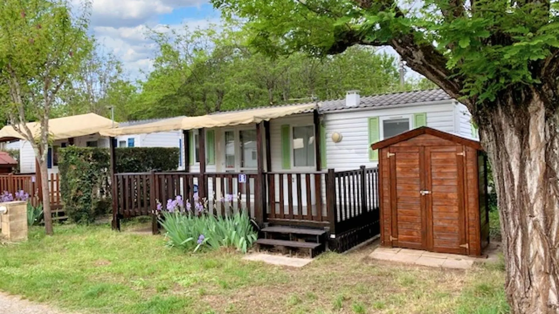 Bungalow Charmant A Sampzon Avec Piscine Partagee Et Vue Montagne 0*,  France